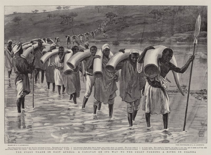 Elfenbenshandelen i Øst-Afrika, en karavane på vei til kysten som forser en elv i Uganda av George Percy Jacomb Hood