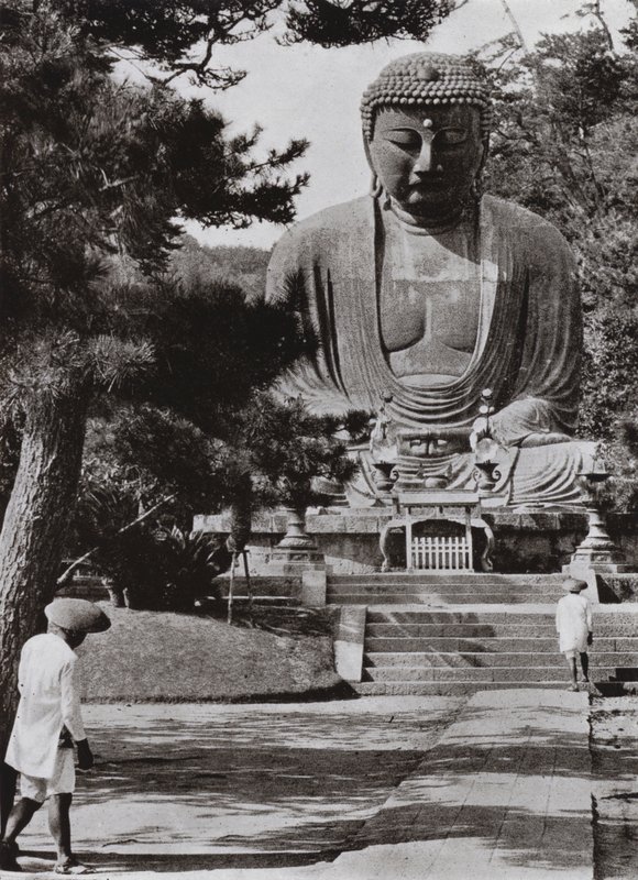 Amida, Buddha (s/hvitt bilde) av Herbert Ponting