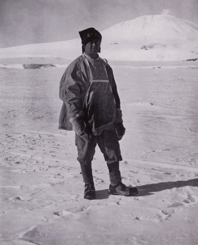 Kaptein Scott før hans siste marsj sørover (s/hvitt-bilde) av Herbert Ponting
