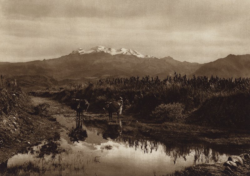 Mexico: Iztaccihuatl (svart-hvitt-bilde) av Hugo Brehme