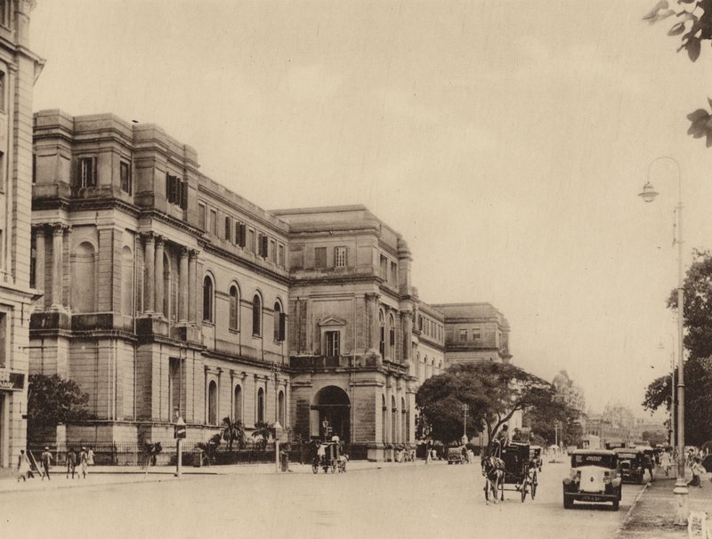 Det indiske museet og Chowringhee Road sett mot sør (s/h-bilde) av Indian photographer