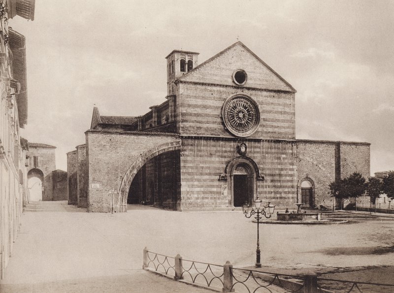 Assisi: Church and Convent of S Chiara, Filippo da Campello (s/h-bilde) av Italian Photographer