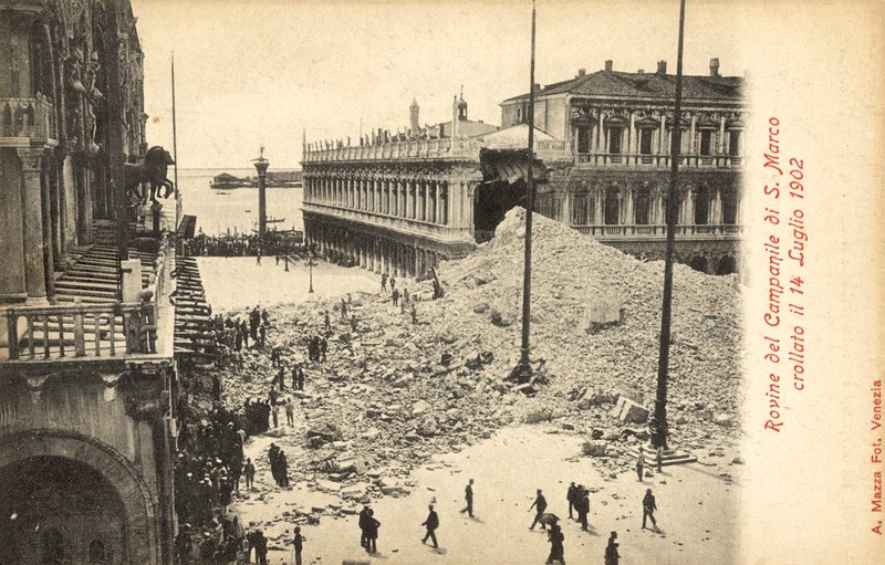 Kollaps av Campanile of San Marco, Venezia, 14. juli 1902 av Italian Photographer