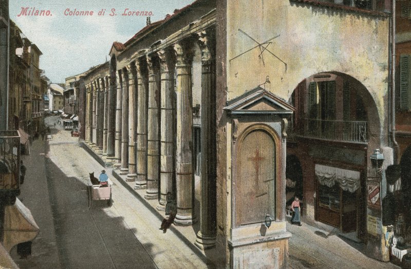 Kolonner i San Lorenzo, Milano (fargebilde) av Italian Photographer