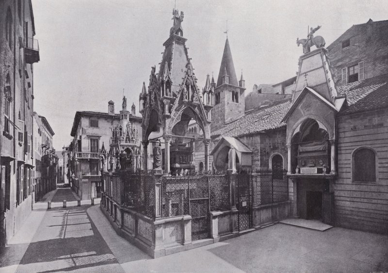 Italia: Verona, graven til Scaliger (s/hvitt-bilde) av Italian Photographer