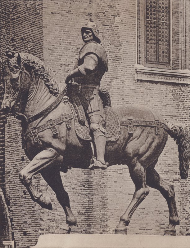 Monument til Colleoni (s/h-bilde) av Italian Photographer