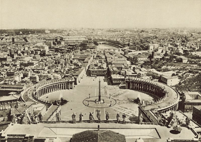 S Peters Square og Panorama of the Town tatt fra Dome av Italian Photographer