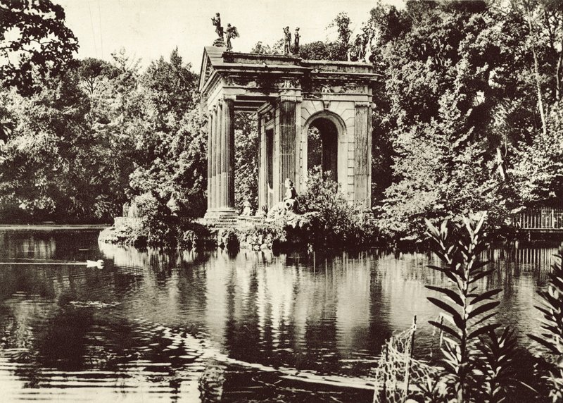 Tempel ved innsjøen Borghese Villa av Italian Photographer