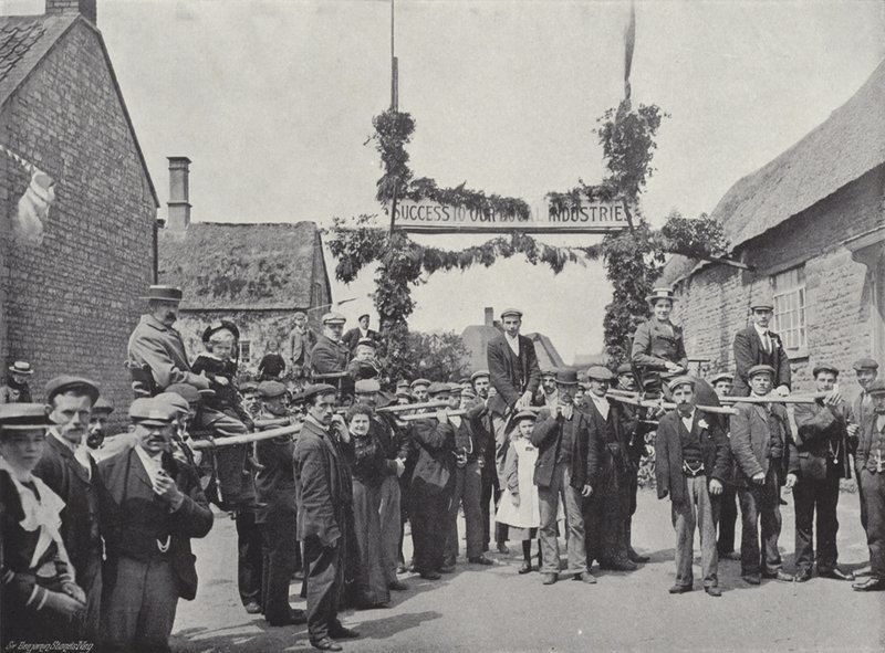 Corby Pole Fair, Chairing and Poleing Visitors av J. Benjamin Stone