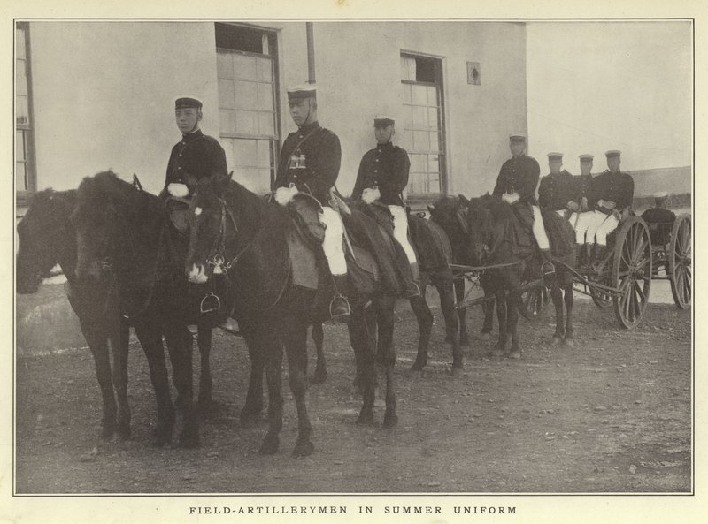 Feltartillerister i sommeruniform av Japanese Photographer