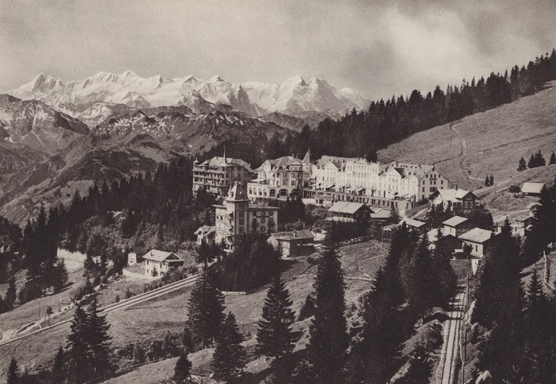 Grand Hotel, Rigi Kaltbad, som ligger ved tannhjulsbanen Vitznau Rigi Kulm (s/hvitt-bilde) av Jean Gaberell