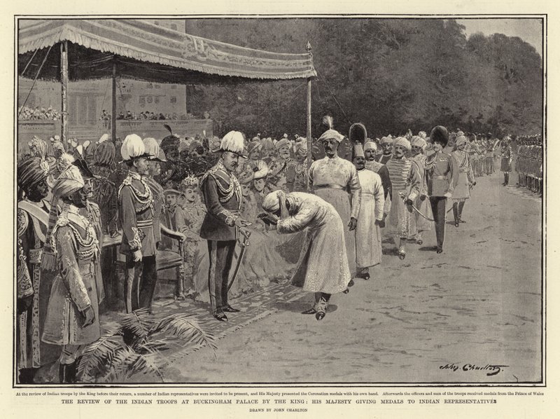 Gjennomgangen av de indiske troppene ved Buckingham Palace av kongen, Hans Majestet gir medaljer til indiske representanter av John Charlton