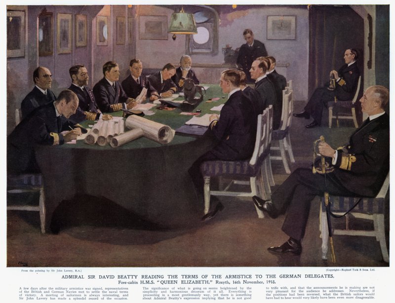 Admiral Sir David Beatty leser vilkårene for våpenhvilen for de tyske delegatene, forkabinen HMS Queen Elizabeth, Rosyth av John (after) Lavery