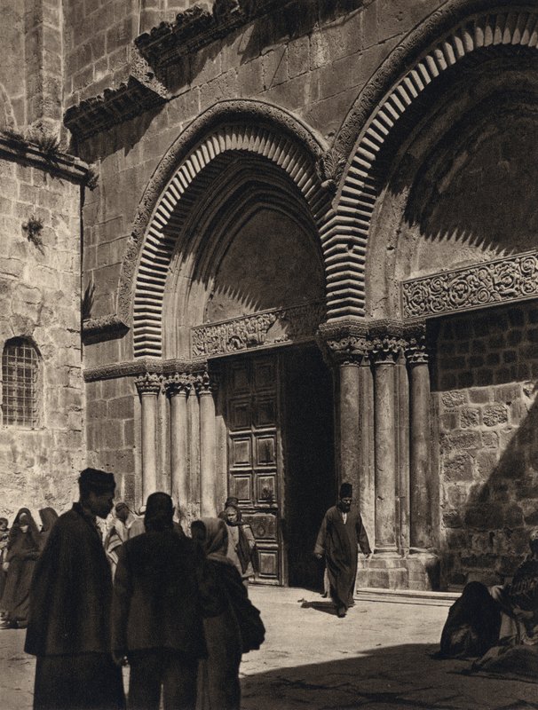 Jerusalem, Den hellige gravs kirke, portal (s/hvitt-bilde) av Karl Grober