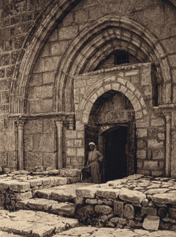 Jerusalem, Jomfrugravens kirke, Portal (s/hvitt-bilde) av Karl Grober