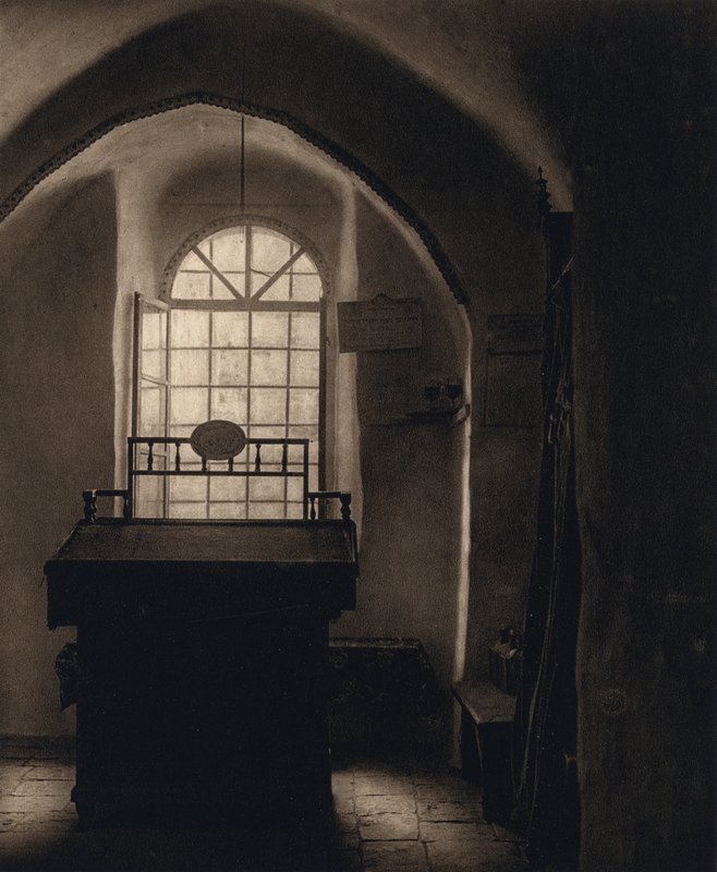 Jerusalem, liten synagoge ved jødenes gråtested (s/hvitt-bilde) av Karl Grober
