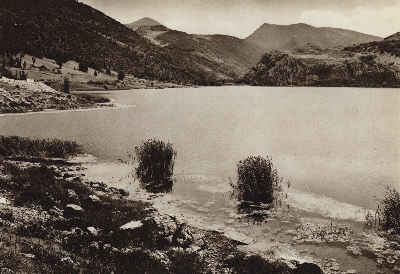 Italia: Lake of Scanno, Abruzzi (s/h foto) av Kurt Hielscher
