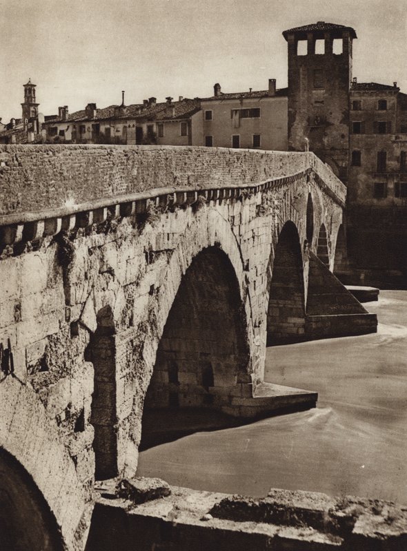 Italia: Verona (s/hvitt bilde) av Kurt Hielscher