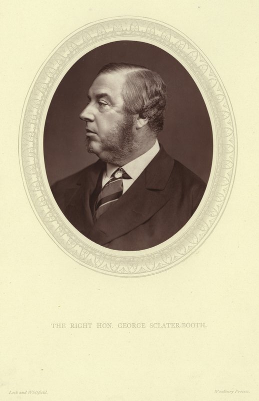 Portrett av George Sclater-Booth, Baron Basing av Lock and Whitfield