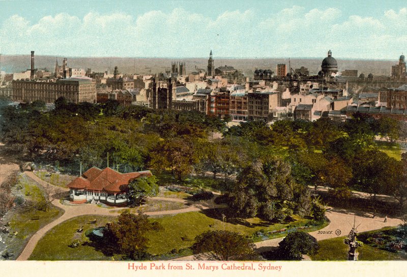 Hyde Park fra St Marys Cathedral, Sydney (farget bilde) av Photographer Australian
