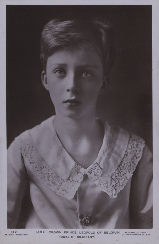 Kronprins Leopold, senere kong Leopold III av Belgia (s/hv-bilde) av Photographer Belgian