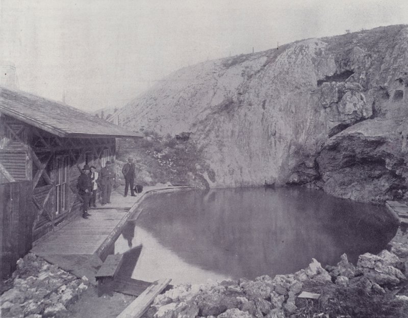 Canada: The Basin, Hot Springs, Banff (s/hv-bilde) av Photographer Canadian