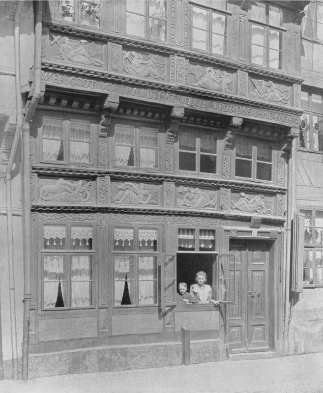 Gammelt hus, Wollenweberstrasse 61 (s/hvitt-bilde) av Photographer German