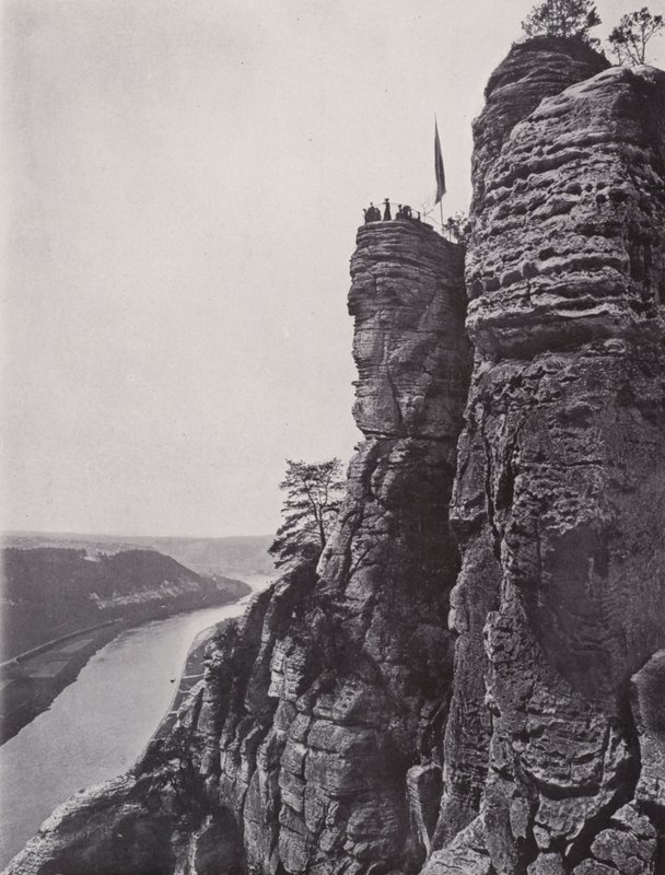 Basteifelsen (s/hvitt bilde) av Photographer German
