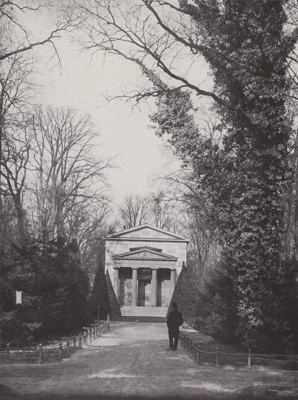 Charlottenburg, Mausoleum, eksteriør (s/hvitt bilde) av Photographer German