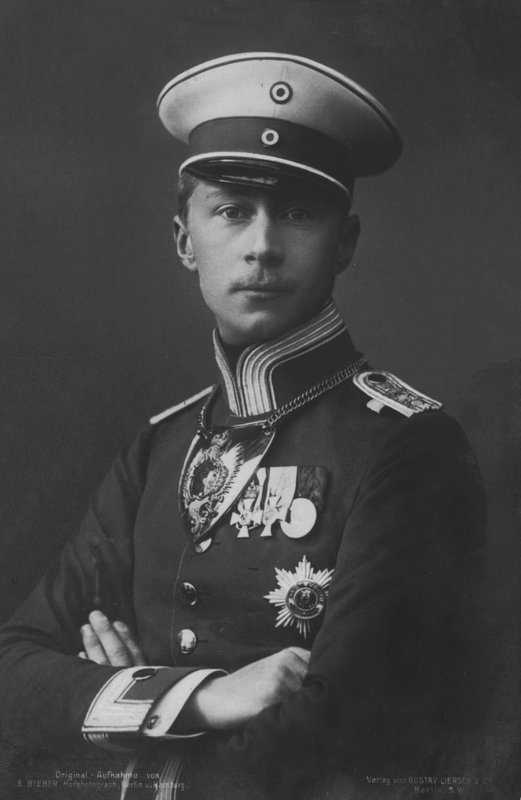 Kronprins Wilhelm, eldste sønn av Kaiser Wilhelm II av Tyskland (s/hv-bilde) av Photographer German