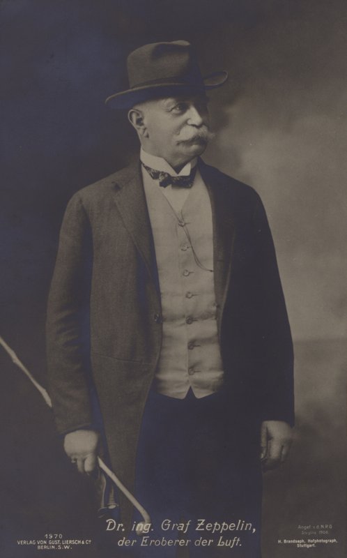 Graf Ferdinand von Zeppelin , tysk luftskipdesigner og konstruktør (s/hv-bilde) av Photographer German