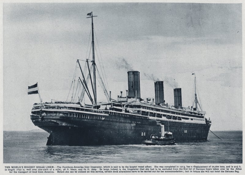 Imperator, havskip bygget for den tyske Hamburg America Line i 1913, brukt av de allierte til å frakte amerikanske tropper tilbake til USA etter slutten av første verdenskrig (s/h foto) av Photographer German
