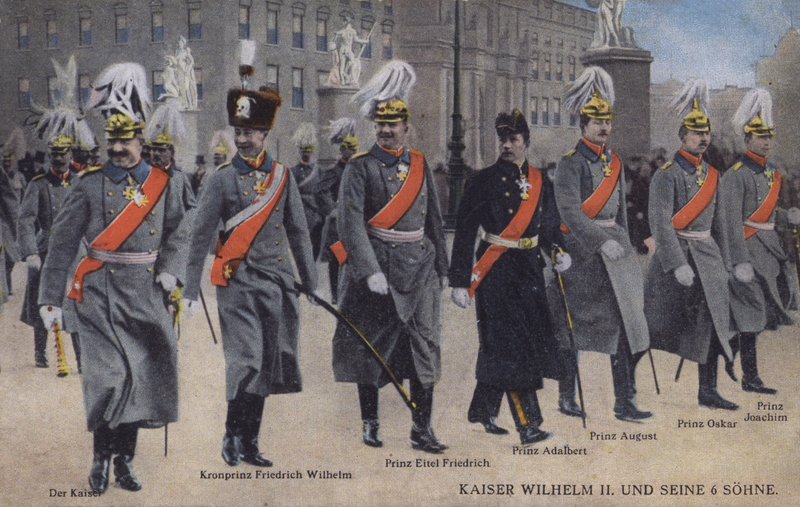 Kaiser Wilhelm II av Tyskland og hans seks sønner i militæruniform (farget bilde) av Photographer German