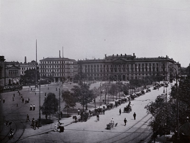 Leipzig: Augustusplatz (s/hvitt bilde) av Photographer German