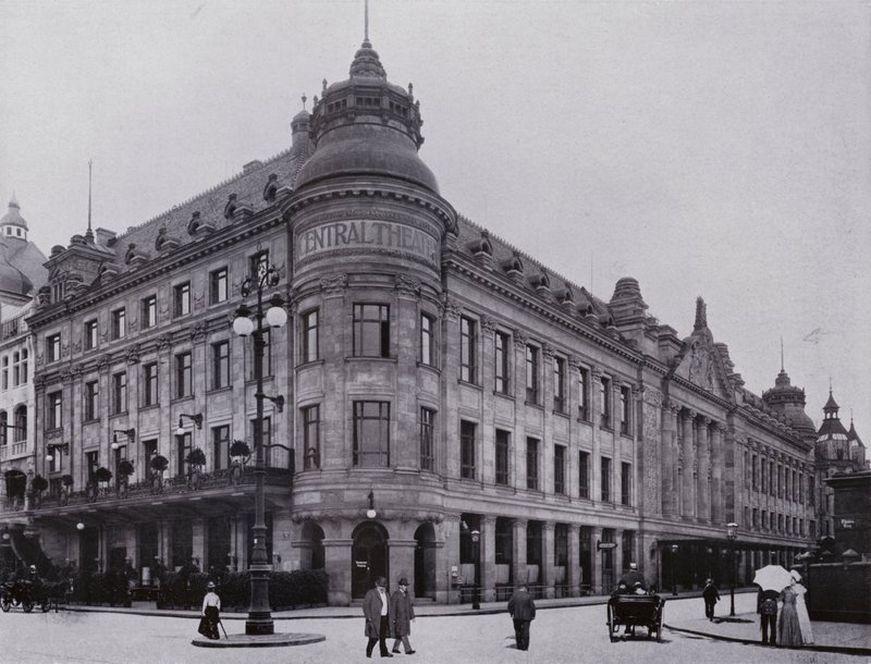 Leipzig: Zentral-Theater Am Thomasring (s/hvitt-bilde) av Photographer German