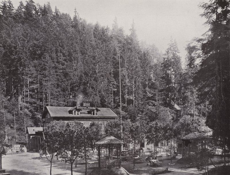 Restaurant im Polenztal (s/hvitt bilde) av Photographer German