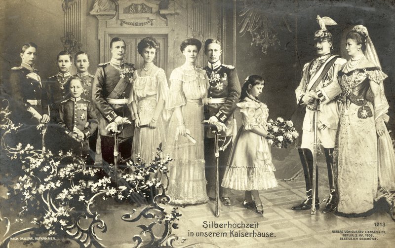 Sølvbryllup av keiser Wilhelm II og keiserinne Augusta Victoria av Tyskland av Photographer German