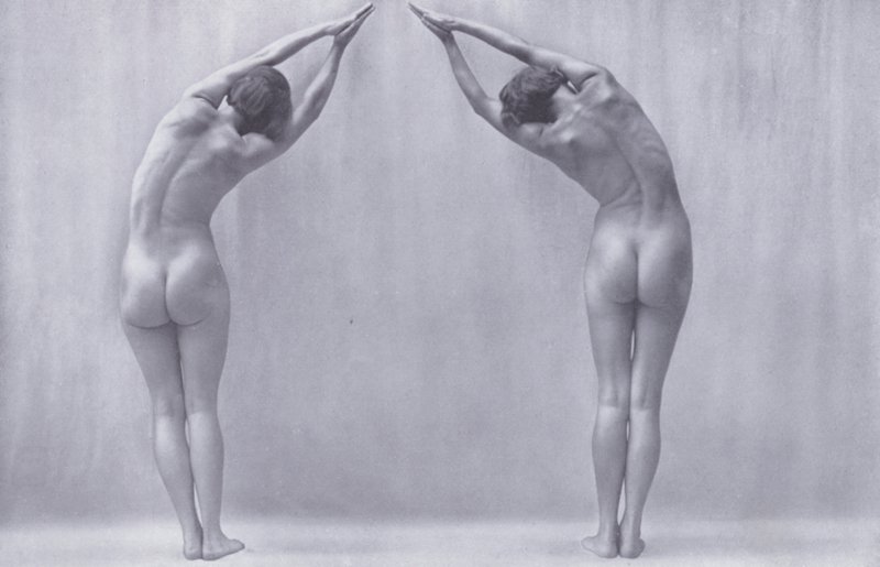 The Body Beautiful, Physical Culture for Women (s/hvitt-bilde) av Photographer German