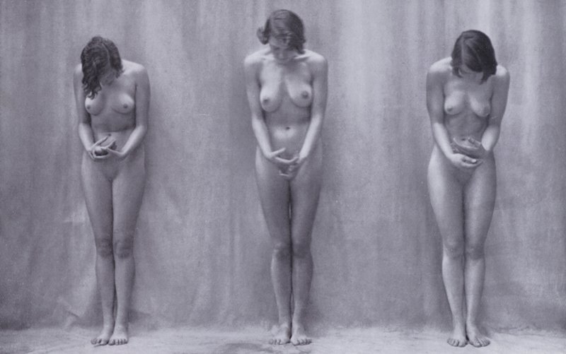 The Body Beautiful, Physical Culture for Women (s/hvitt-bilde) av Photographer German