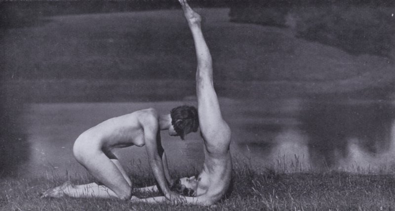 The Body Beautiful, Physical Culture for Women (s/hv-bilde) av Photographer German