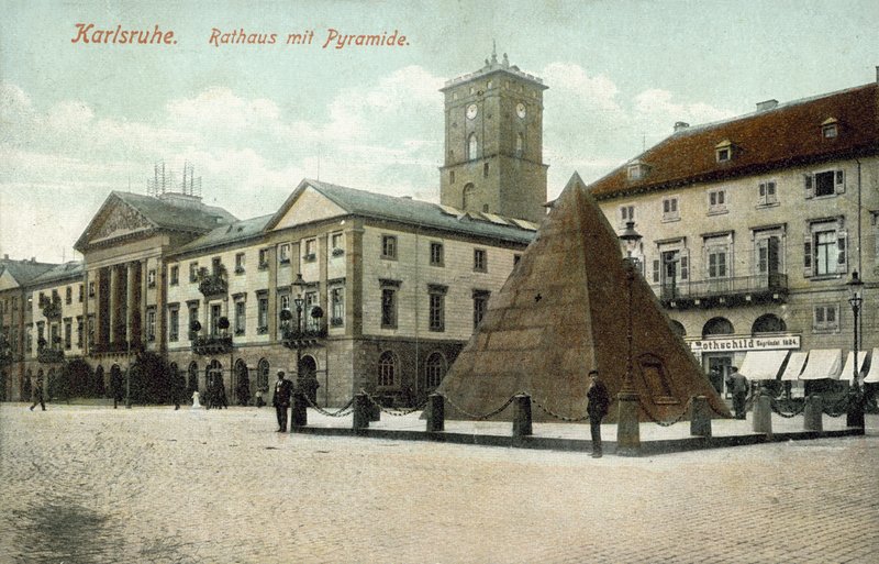 Rådhus og pyramide, Karlsruhe, Tyskland (fargebilde) av Photographer German