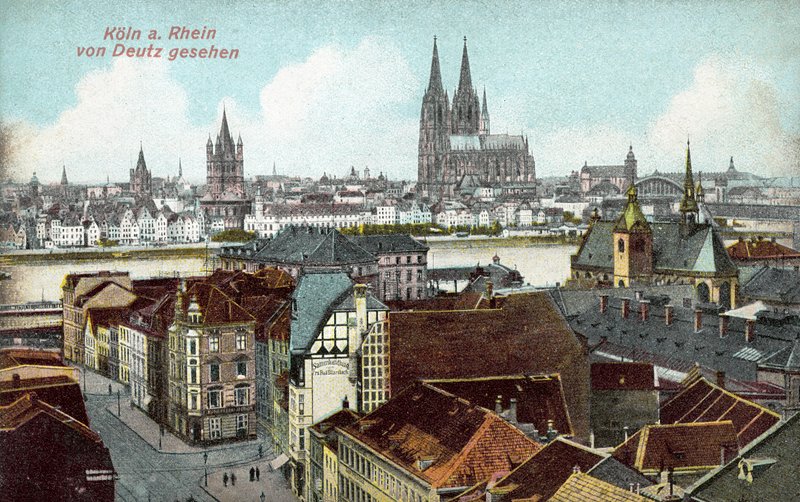 Utsikt over Köln over Rhinen fra Deutz, Tyskland (fargebilde) av Photographer German