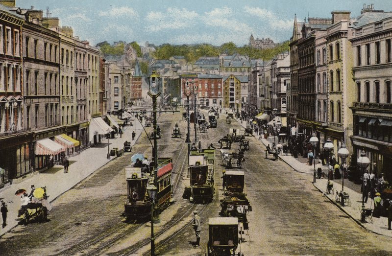Sør-Irland: Patrick Street, Cork (farget bilde) av Photographer Irish