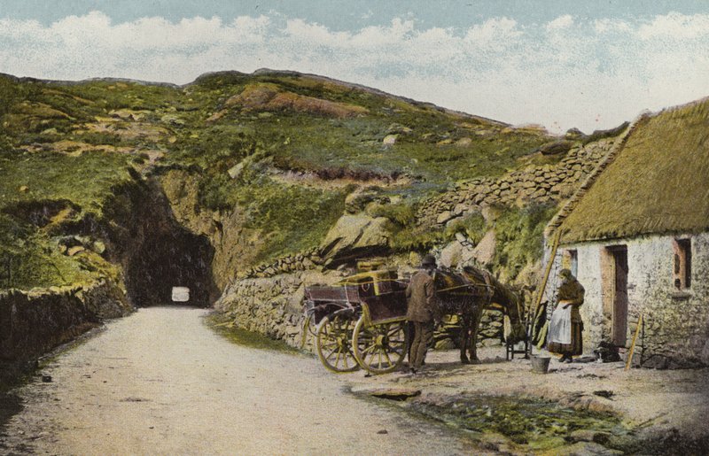 Sør-Irland: Tunnel nær Glengarriff, County Cork (farget bilde) av Photographer Irish