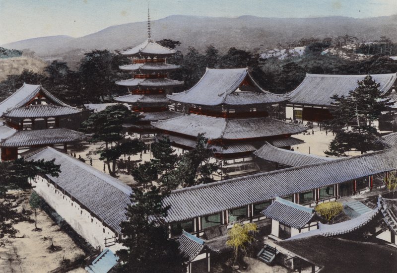 Japan, ca. 1912: Horyu-ji, det eldste buddhisttempelet i Japan, bygget for rundt 1300 år siden, Yamato (bilde) av Photographer Japanese