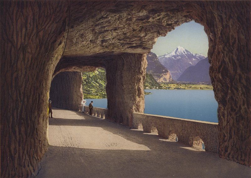 Axenstrafse, Galleri, Flüelen og Bristenstock (fargefoto) av Photographer Swiss