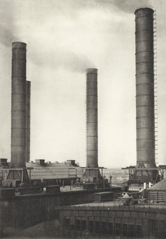 Berlin: Grosskraftwerk Klingenberg; Stor kraftstasjon Klingenberg (s/hvitt bilde) av Sasha Stone