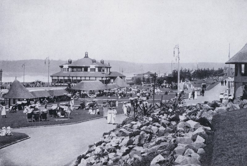 Generell utsikt over stranden, Durban (s/hvitt bilde) av South African Photographer