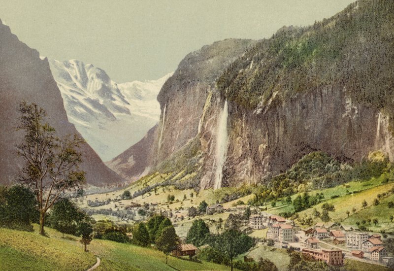 Berner Oberland: Lauterbrunnen (farget bilde) av Swiss Photographer