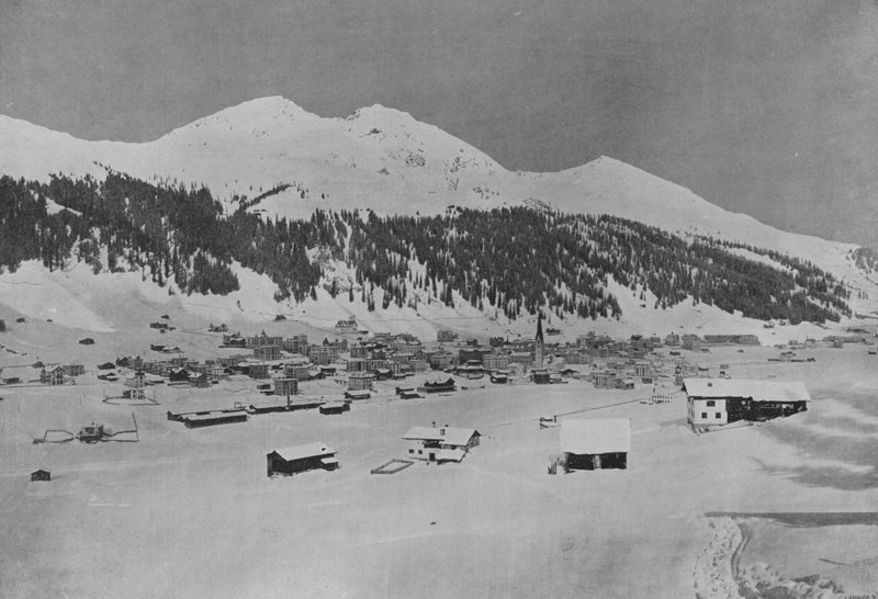 Davos-Platz og Strelahorn (s/hvitt bilde) av Swiss Photographer